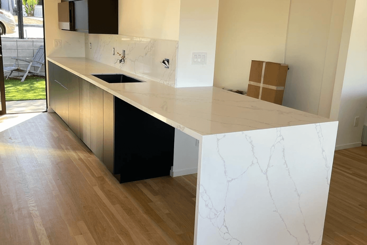 Quartz kitchen countertops