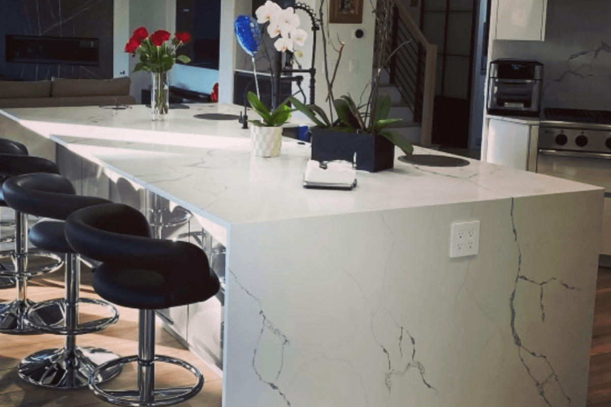 Quartz kitchen countertops