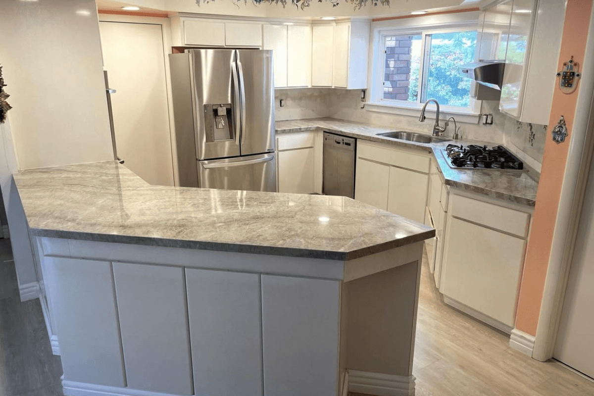 Quartzite kitchen countertops